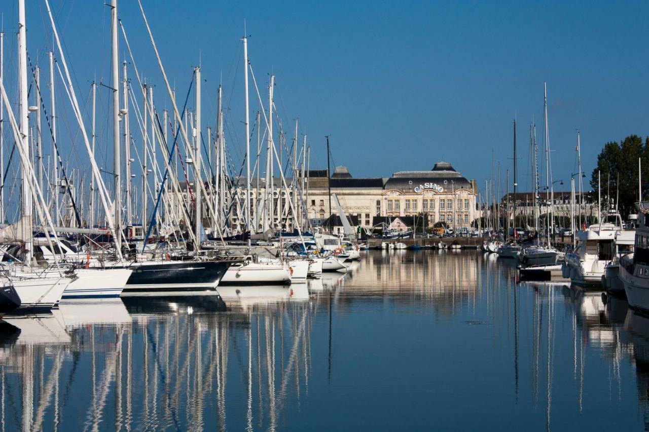 Les Quais De Trouville Dış mekan fotoğraf