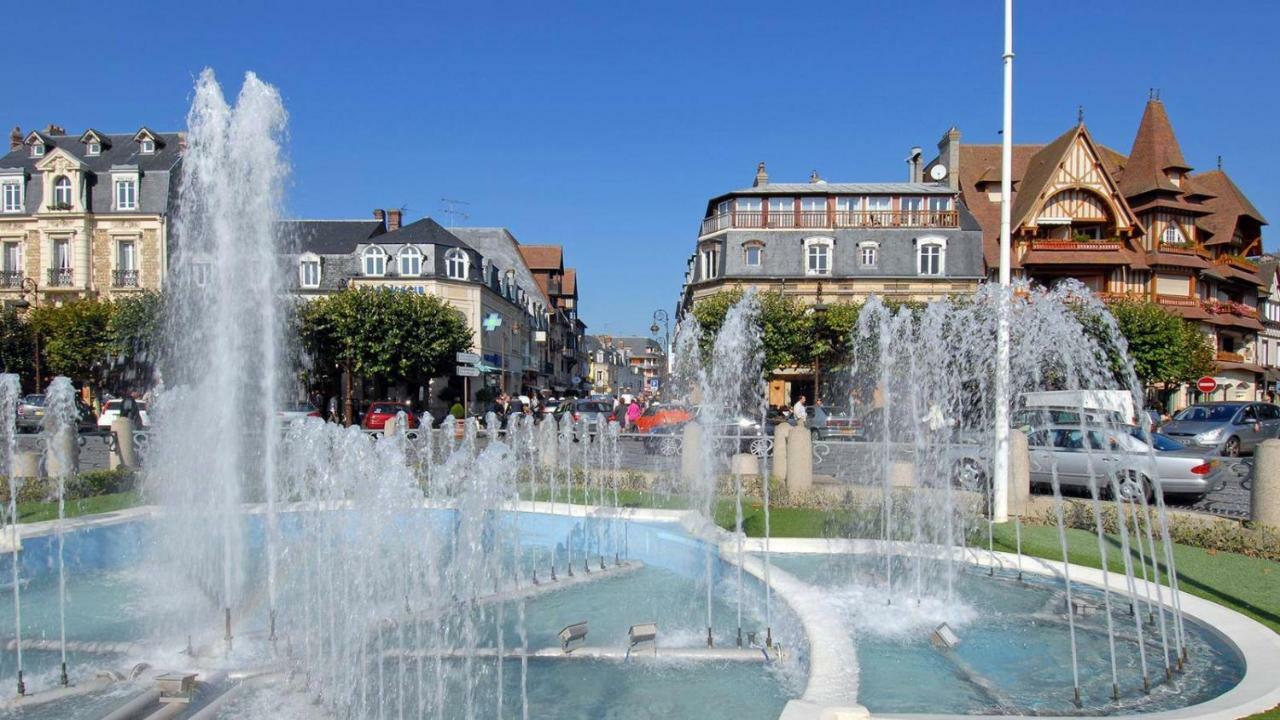 Les Quais De Trouville Dış mekan fotoğraf
