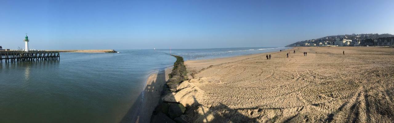 Les Quais De Trouville Dış mekan fotoğraf